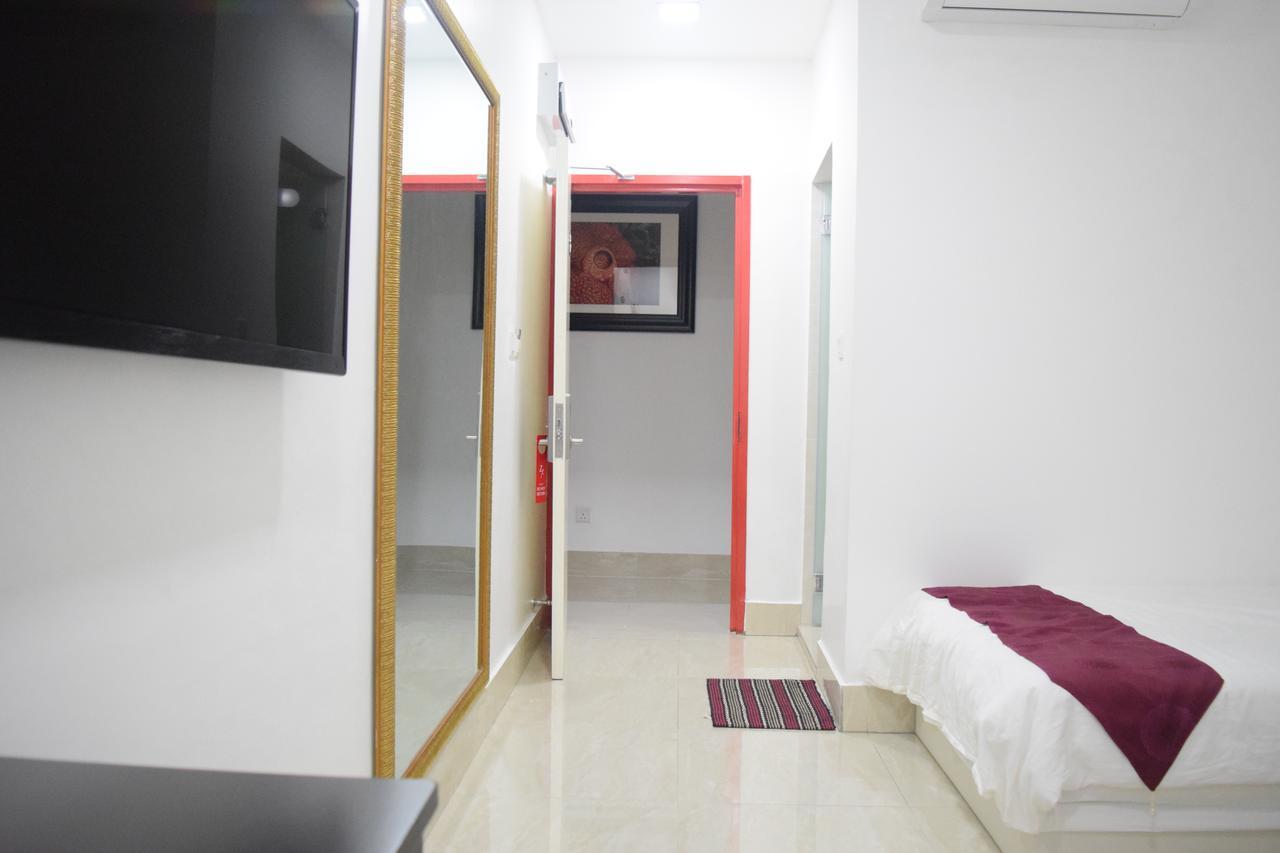 S Rose Hotel Sepang Eksteriør billede