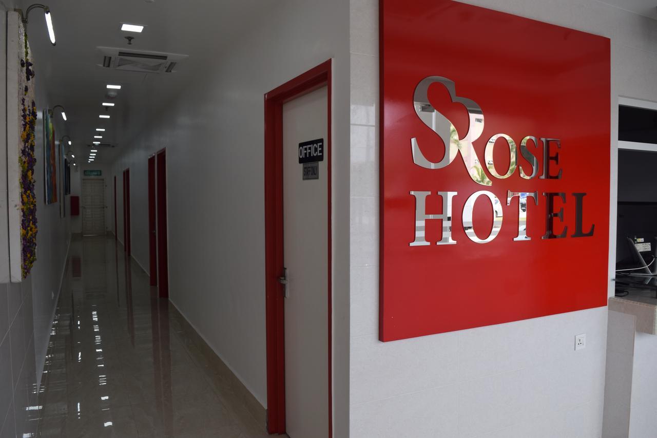 S Rose Hotel Sepang Eksteriør billede