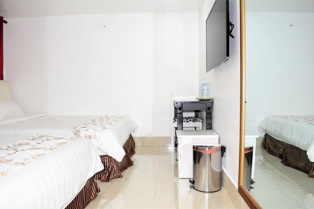 S Rose Hotel Sepang Eksteriør billede